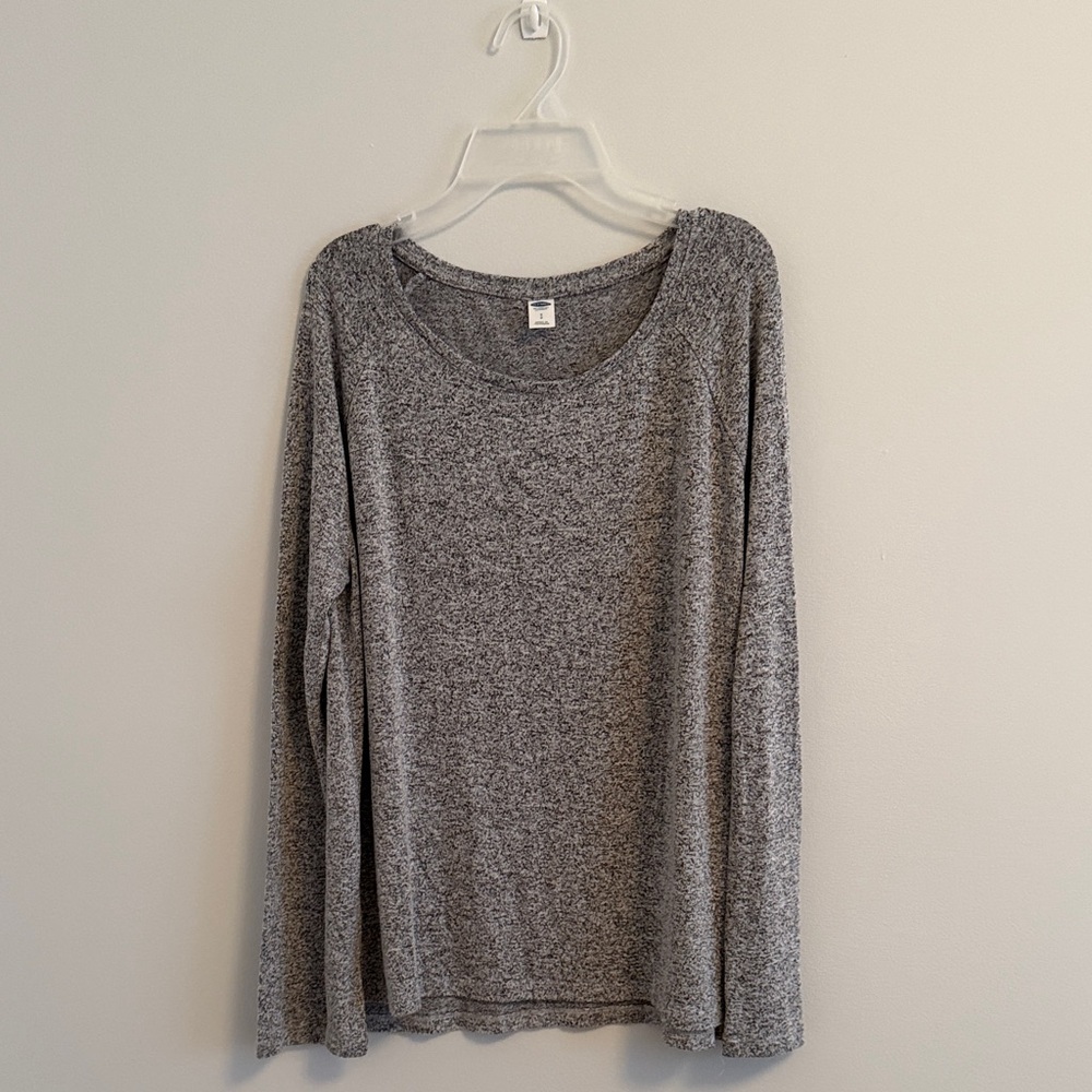 Old Navy Heather Gray Long Sleeve Tee